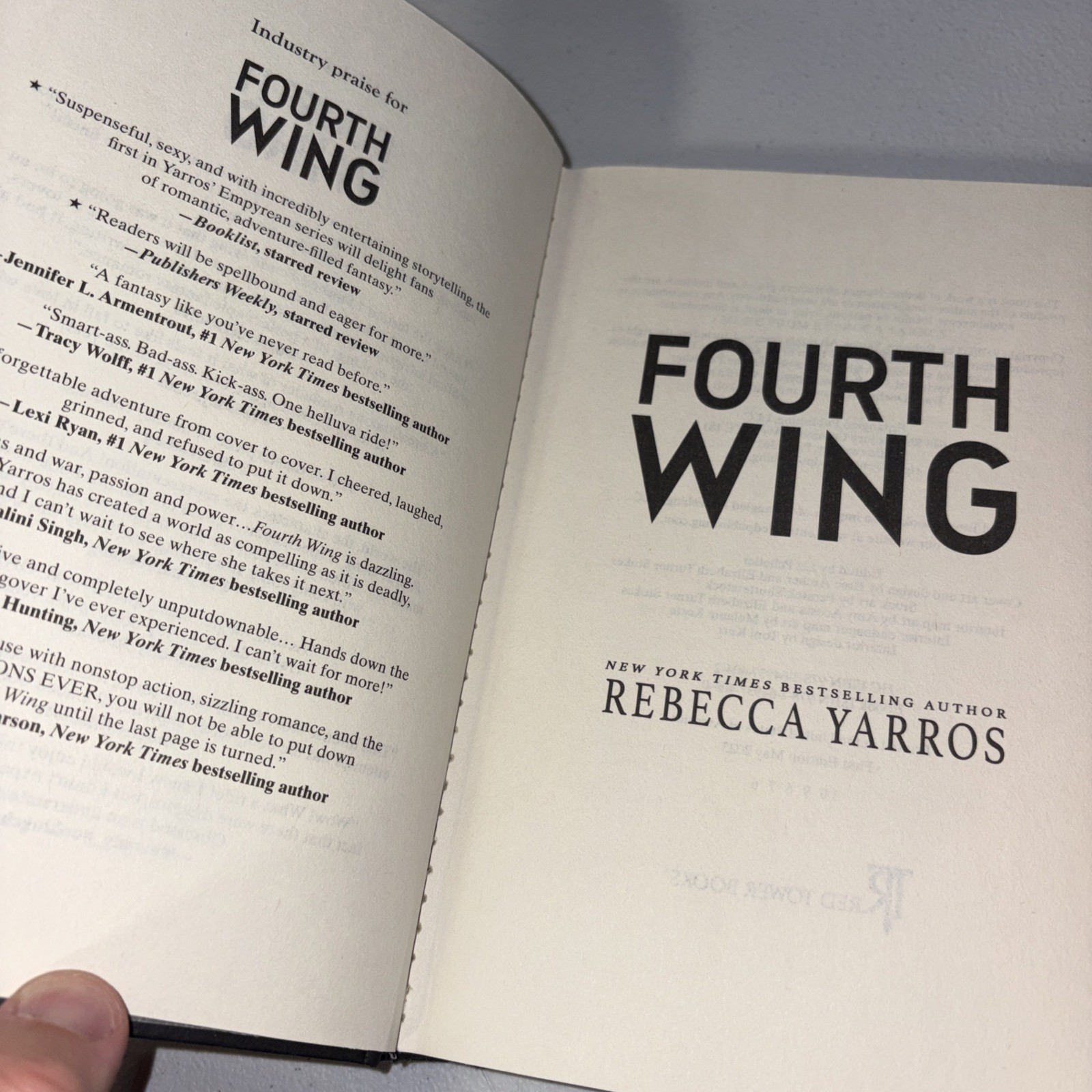 Fourth Wing by Rebecca Yarros (2023, Hardcover)