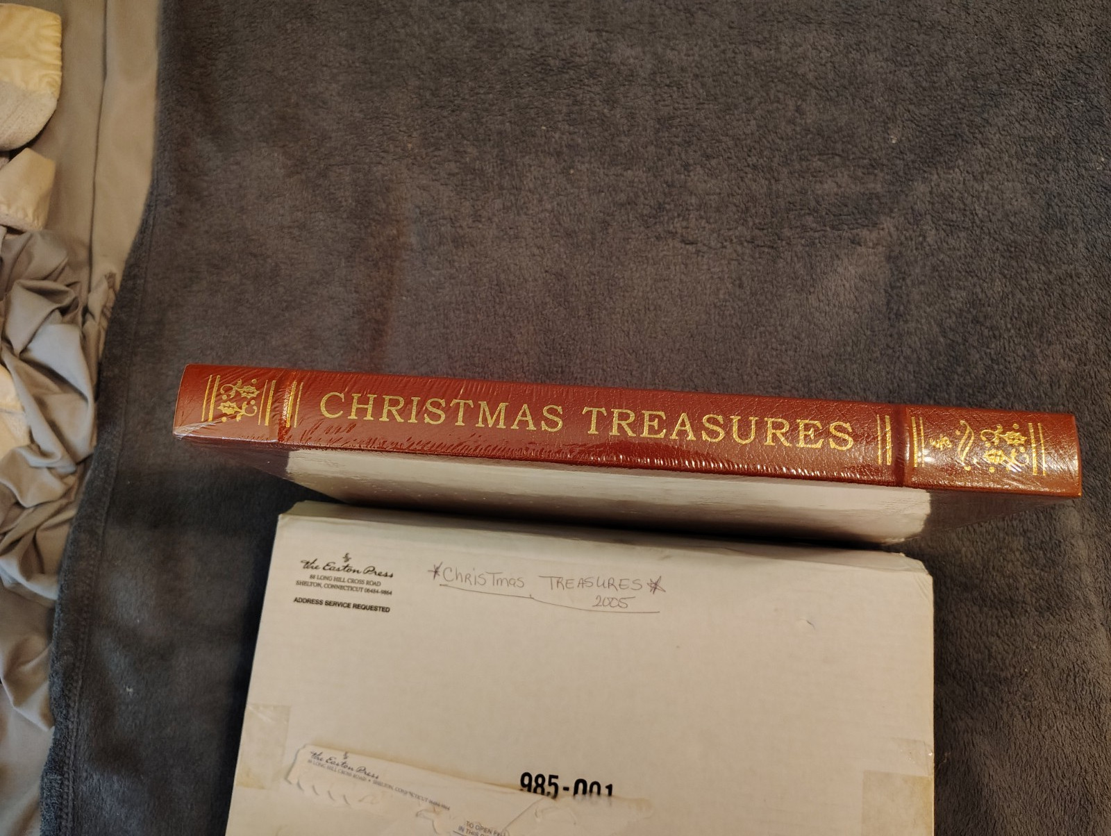 EASTON Press Book 1998 CHRISTMAS TREASURES by Deborah Cannarella New-SEALED