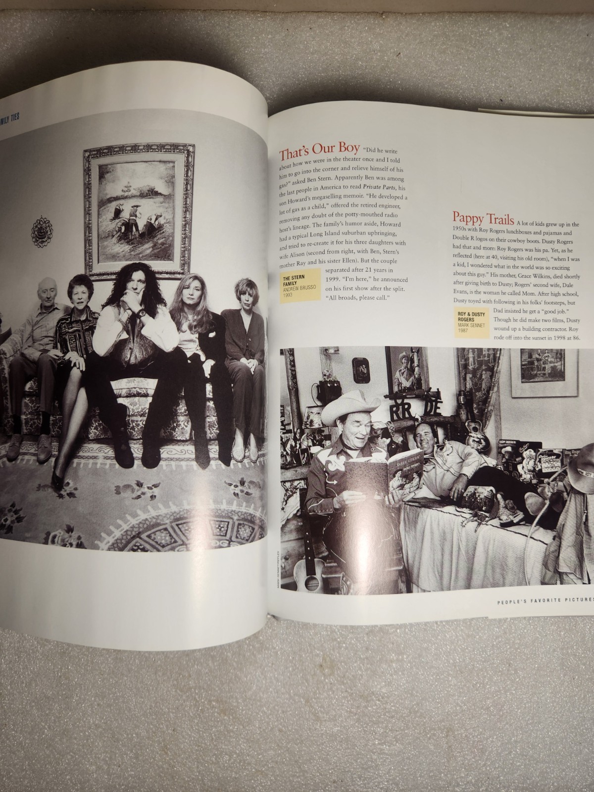 2000 People Favorite Pictures – Hardcover Special Collectors Edition 174 Pages