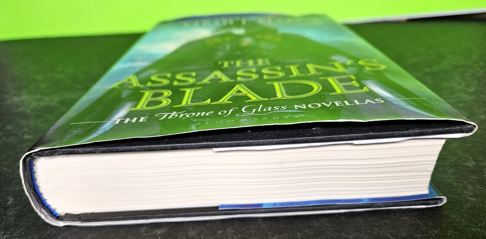 The ASSASSIN’S BLADE by Sarah J Maas – 2014 Bloomsbury HBDJ, 1st Ed 1st Printing