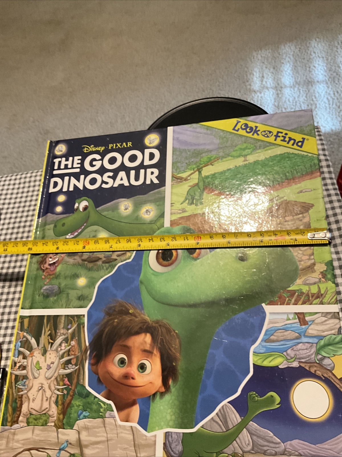 The Good Dinosaur Look &Find by Phoenix International Publications Book 2015 VTG