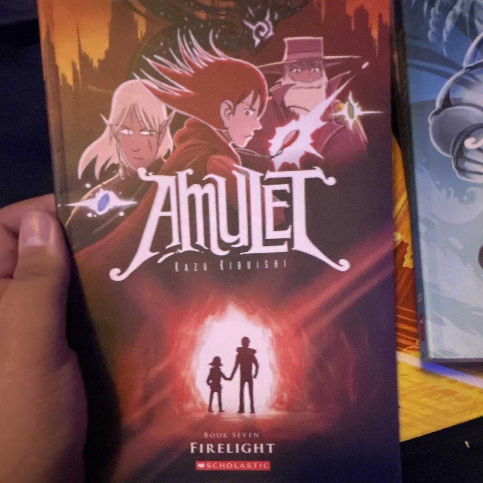 Amulet: Eight Book Collection Box Set Vol 1-8 Illustrated Kazu Kibuishi