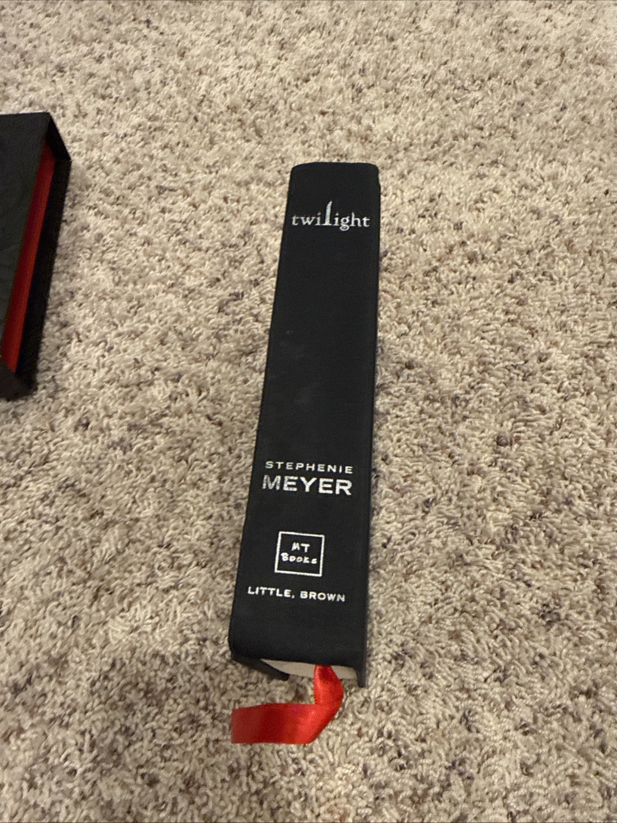 Twilight by Stephenie Meyer – Signed Collector’s Edition Hardcover Slipcase
