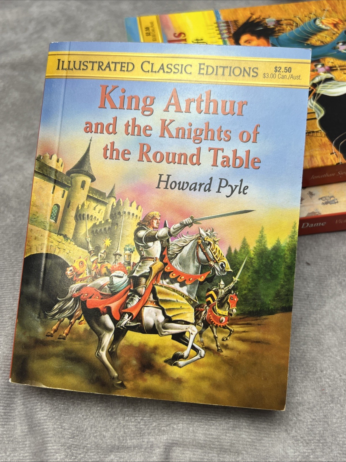Children’s Illustrated Classic Ed. 8 Mini-Paperback Great Condition! C2