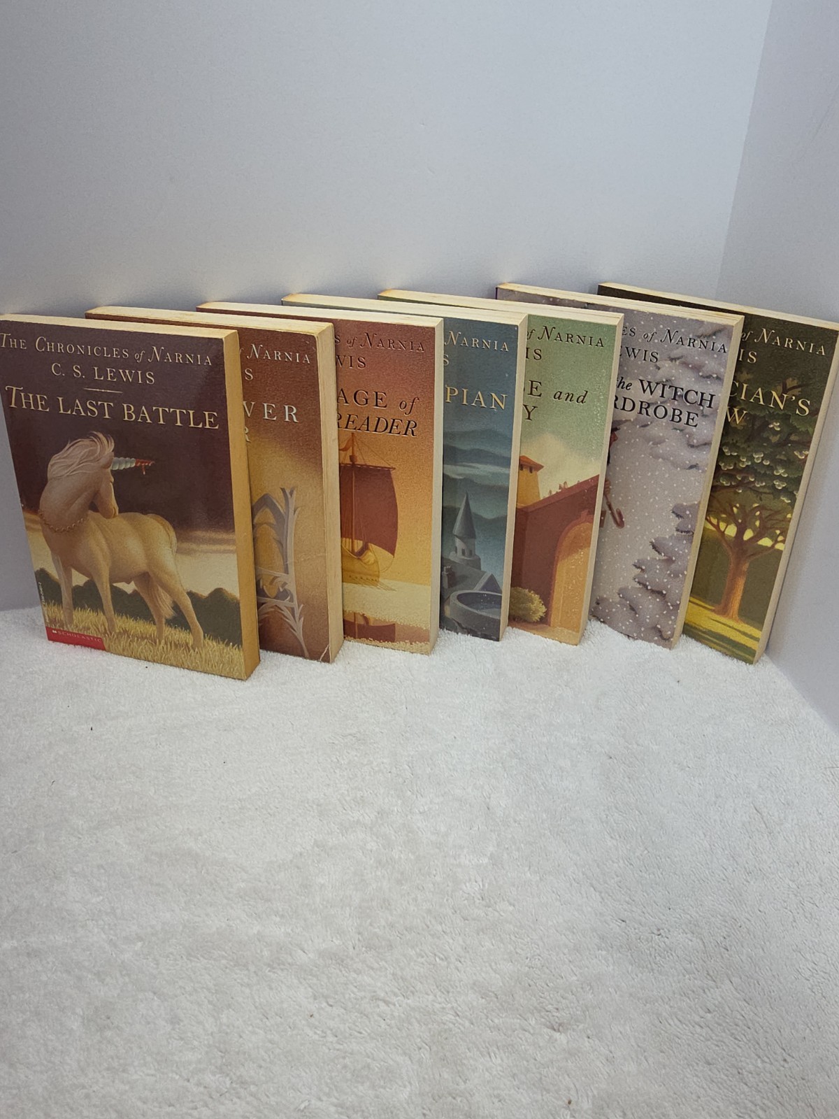 Chronicles of Narnia Boxed Set by C. S. Lewis Books 1-7