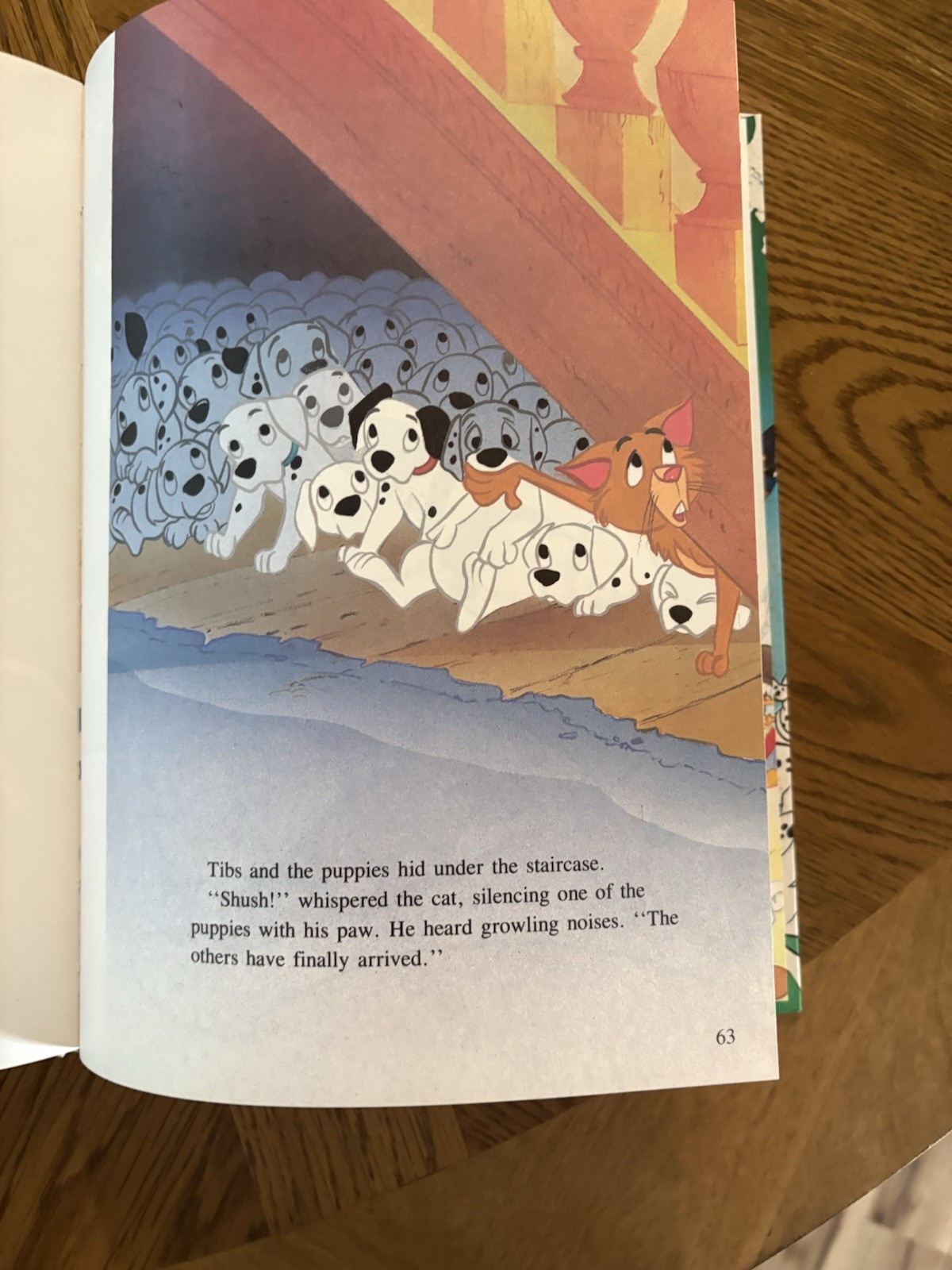 NEW DISNEY CLASSIC SERIES, 101 DALMATIANS GALLERY/TWIN BOOKS 1989