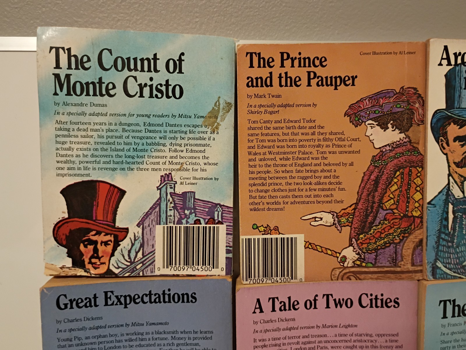 Lot Of 9 Vintage Moby Books Illustrated Classic Editions Mini Paperbacks