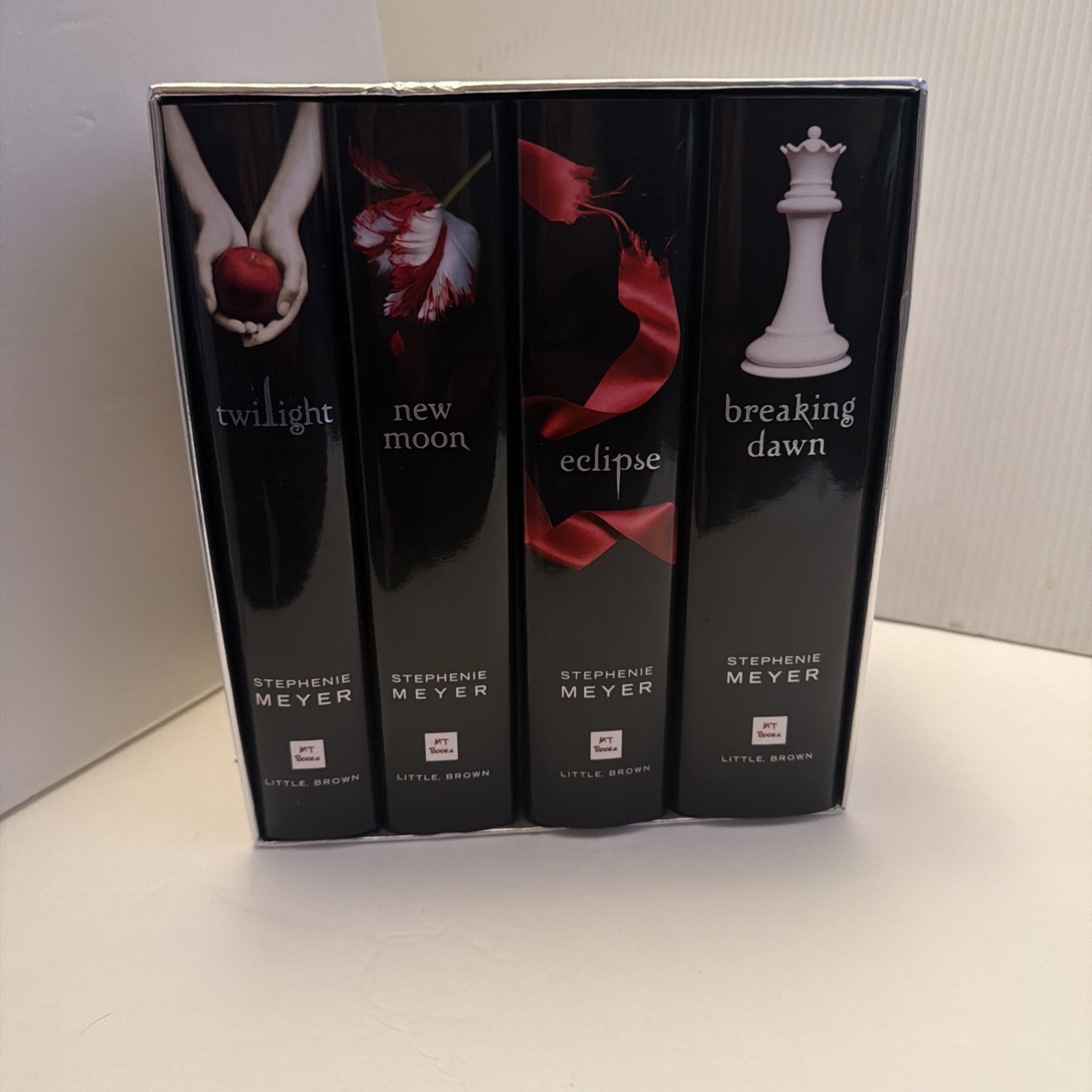 Twilight Saga 1st Edition Box Set by Stephenie Meyer (2008, Hardcover) Complete