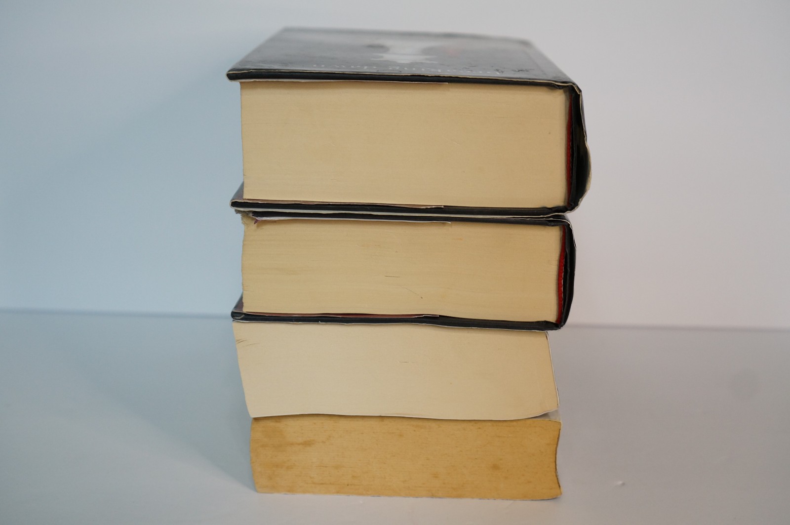 Twilight Saga Book Series 1-4 Stephenie Meyer New Moon Eclipse Breaking Dawn lot