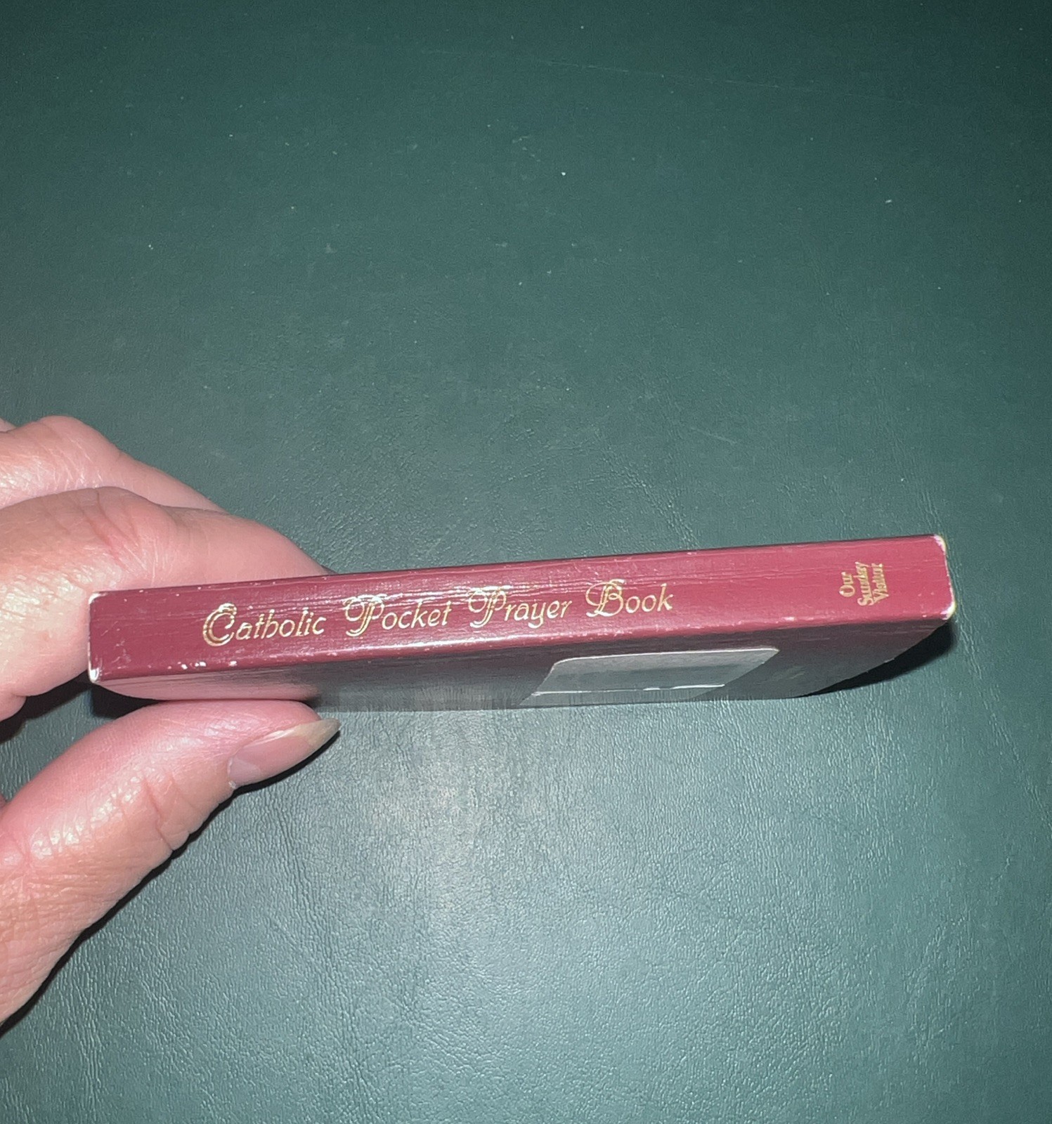 Vintage 2002 EUC Catholic Pocket Prayer Book, Jacqueline Lindsey, 272 Pages