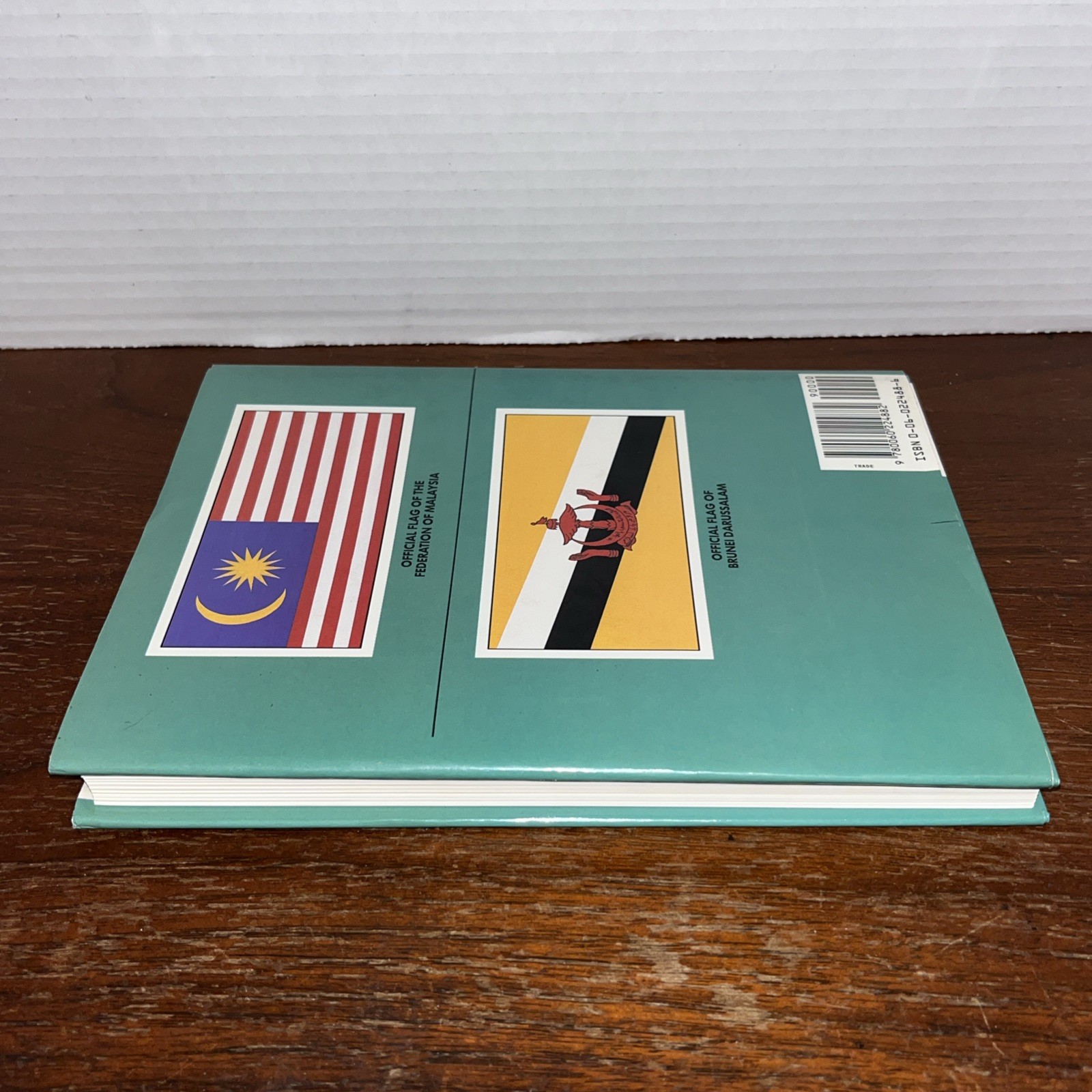 Land and People of Malaysia and Brunei – John S. Major (1991 Hardcover) 1st Ed G