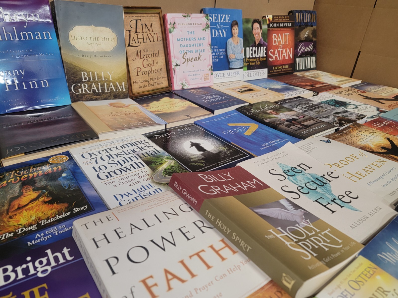 Lot of 5 Pounds LBs Christian Prayer Bible Jesus Theology Pray Books RANDOM*MIX