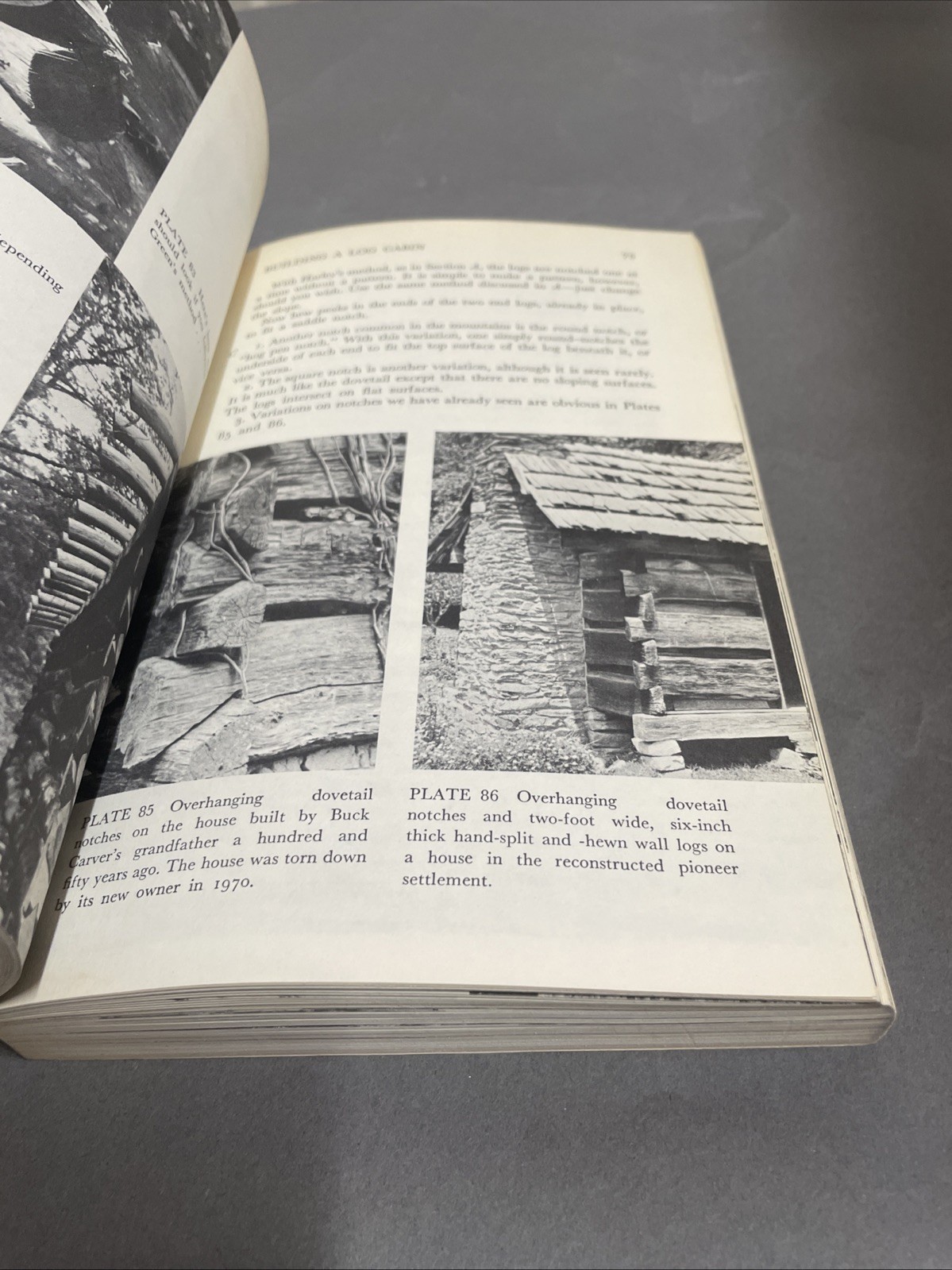 The Foxfire Book: Hog Dressing, Log Cabin Building, … Pb 1972