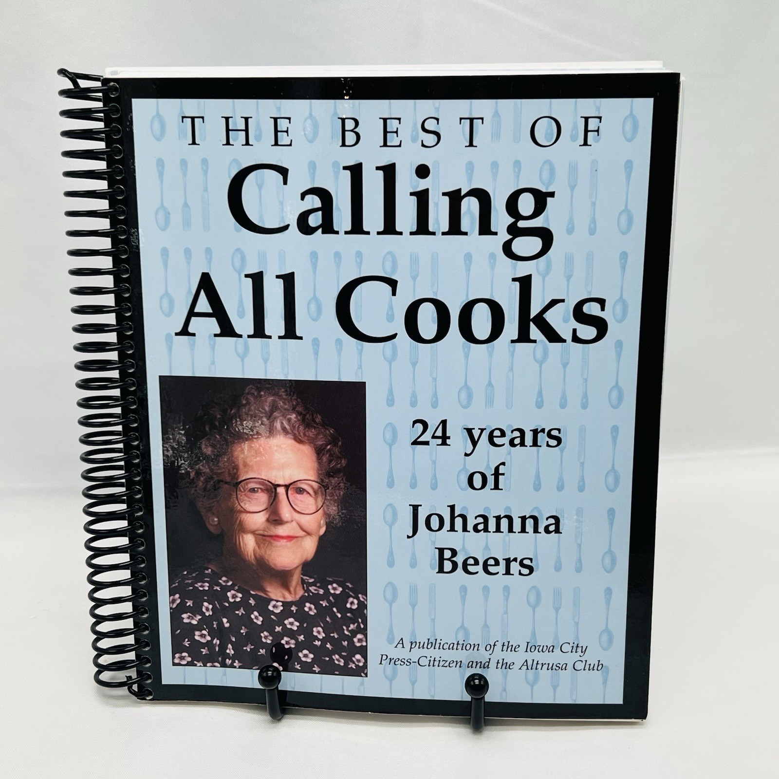 The Best of Calling All Cooks Cookbook 2004 Johanna Beers Iowa City 174 Pages