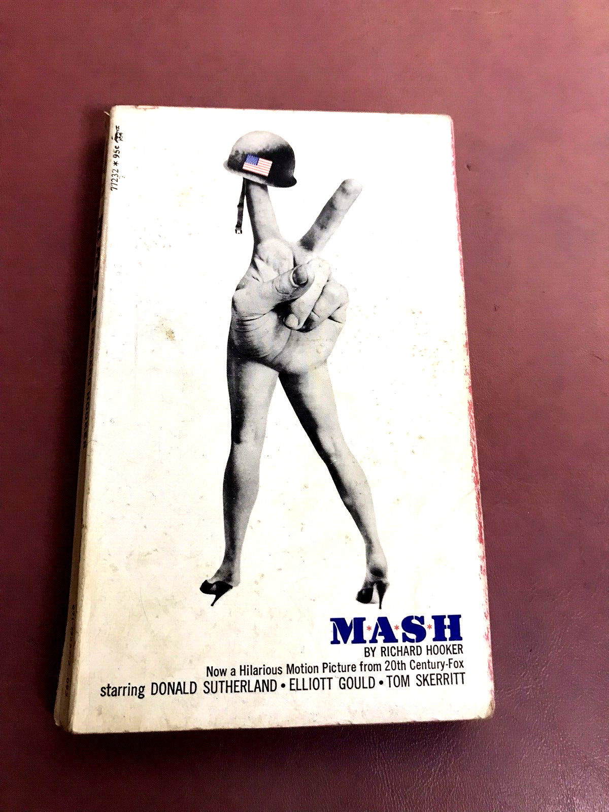 M*A*S*H Paperback Book 1970 Movie Based on this Book. Hawkeye, Hot-Lips, Radar