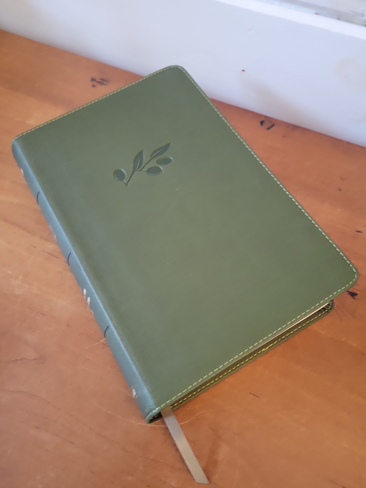 The Holy Bible New American Standard NASB Holman Olive Green Leather Touch 8.5″