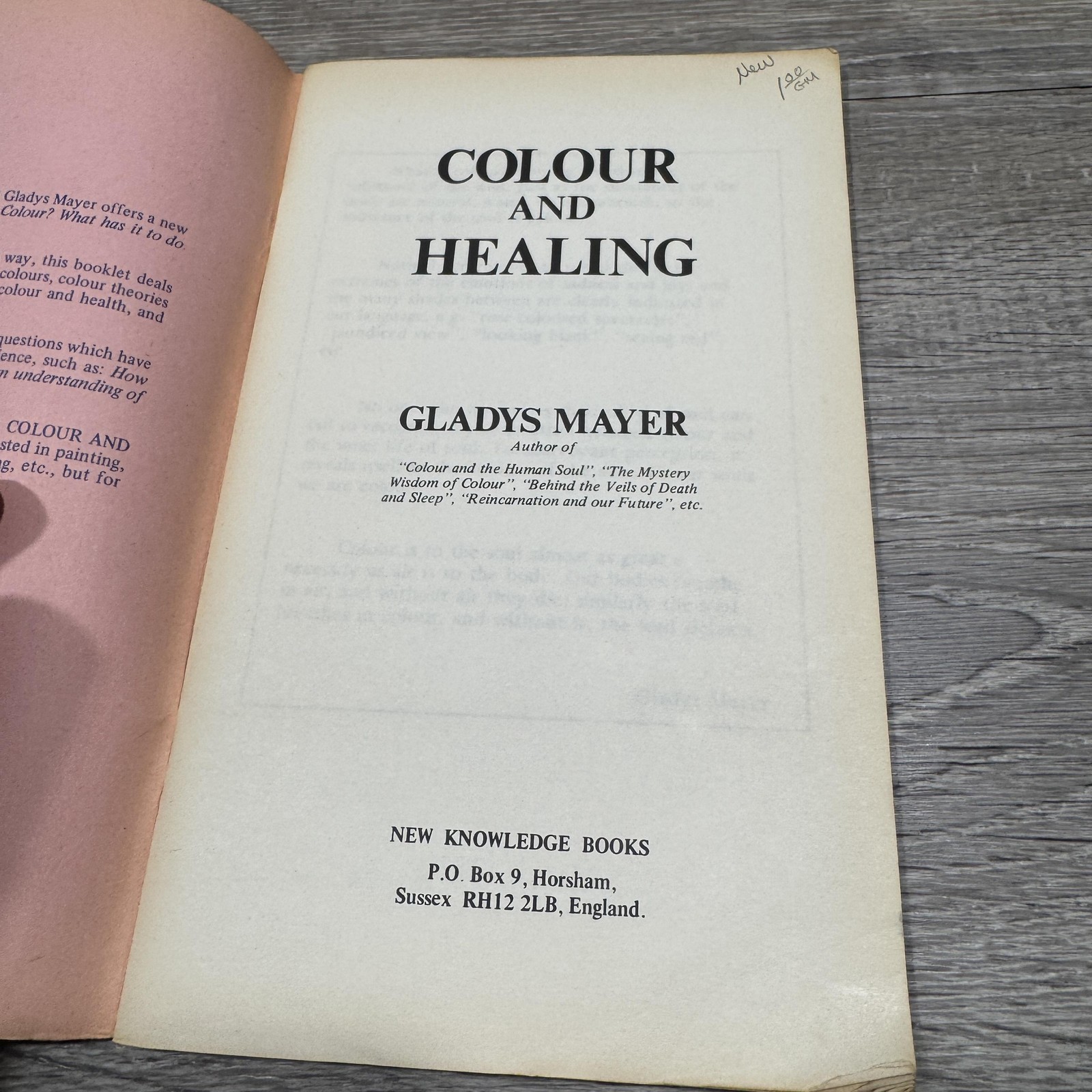 Vintage Colour And Healing Gladys Mayer Books Pink PB United Kingdom 1964