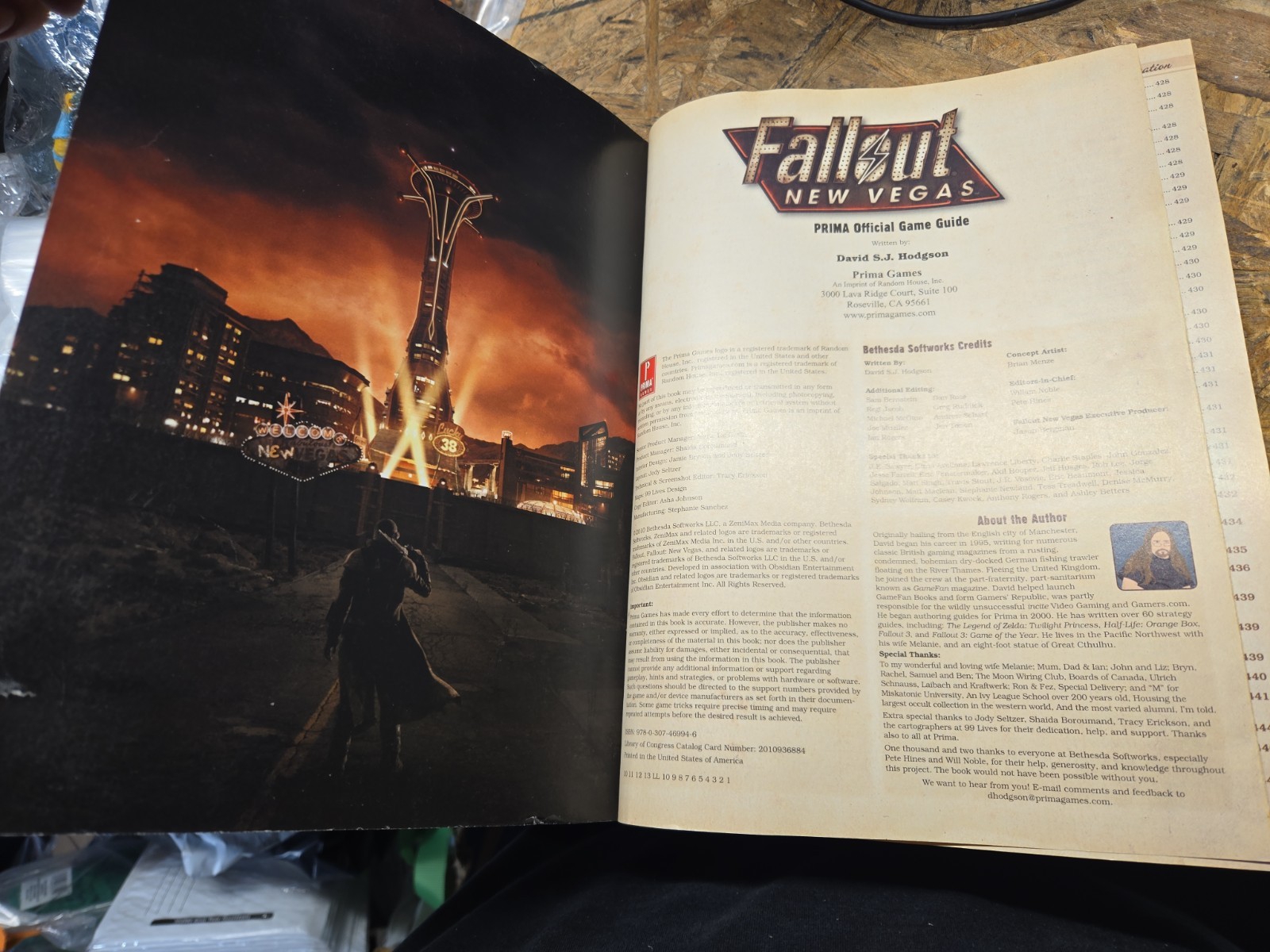 Fallout: New Vegas Official Game Guide by Prima Games Paperback 2010