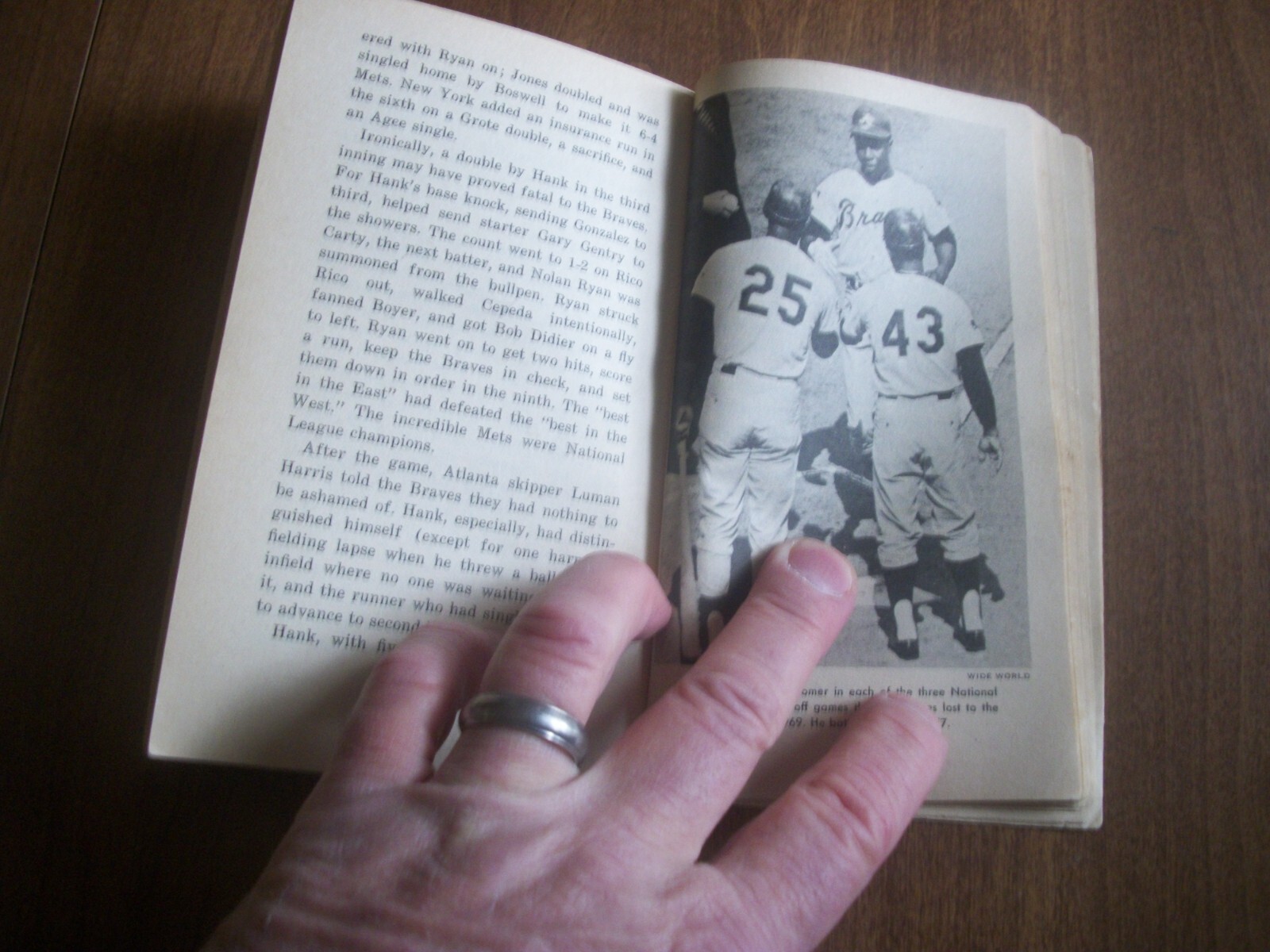HAMMERIN HANK OF THE BRAVES–SOFTCOVER BOOKLET 176 PAGES