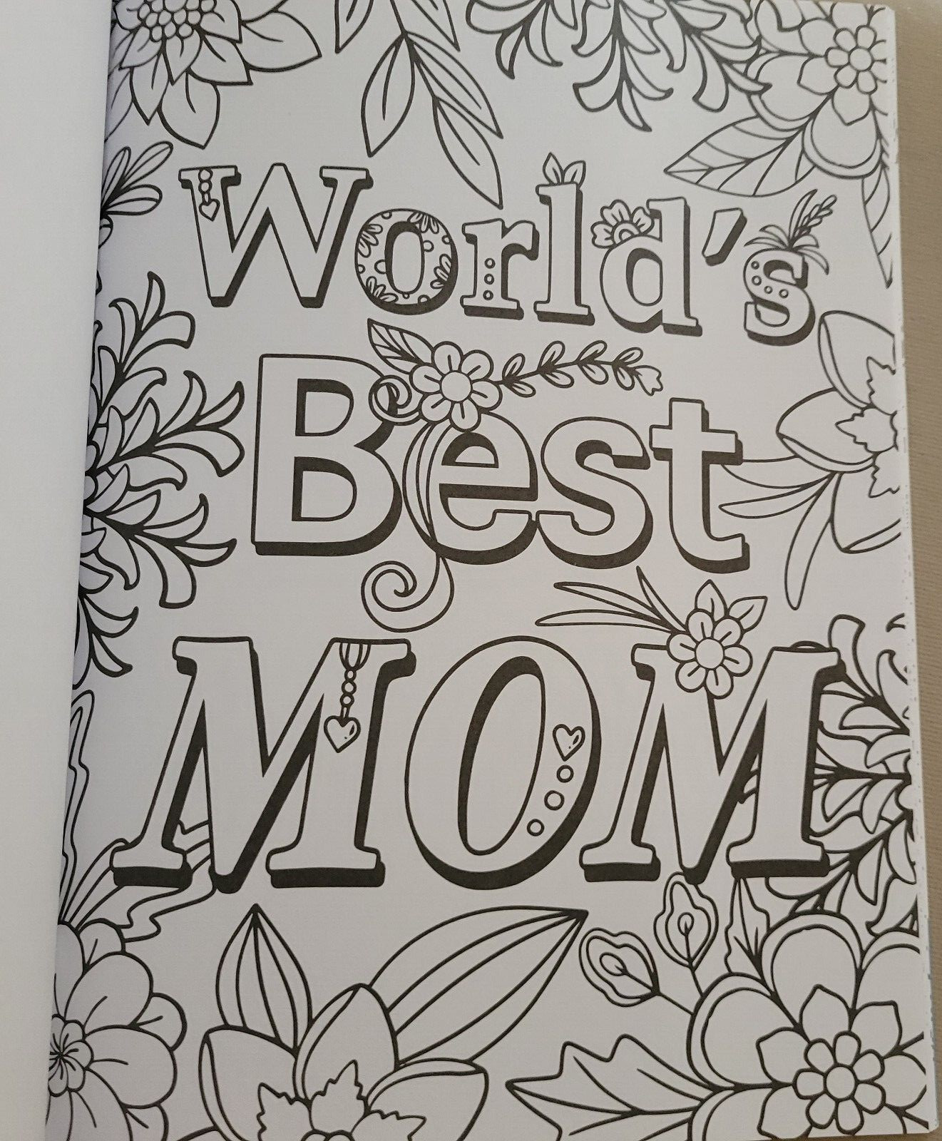 LOVE YOU MOM ADULT COLORING BOOK – 2021 TOPIX MEDIA – 47 FESTIVE COLORING PAGES