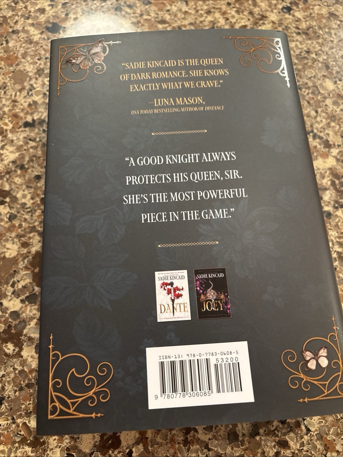 The Auction (Deluxe Limited Edition): A Spicy, Dark, Beauty & the Beast