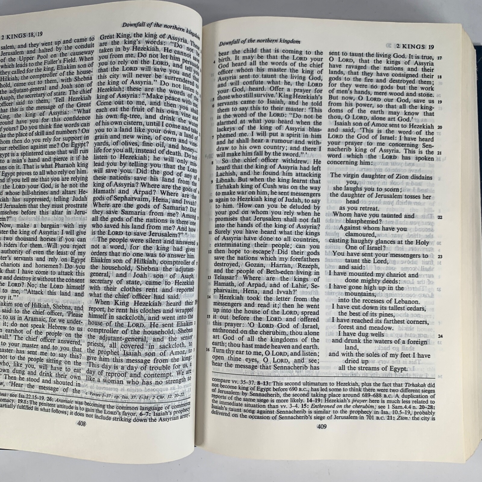 The New English Bible with the Apocrypha Oxford Study Edition 1976