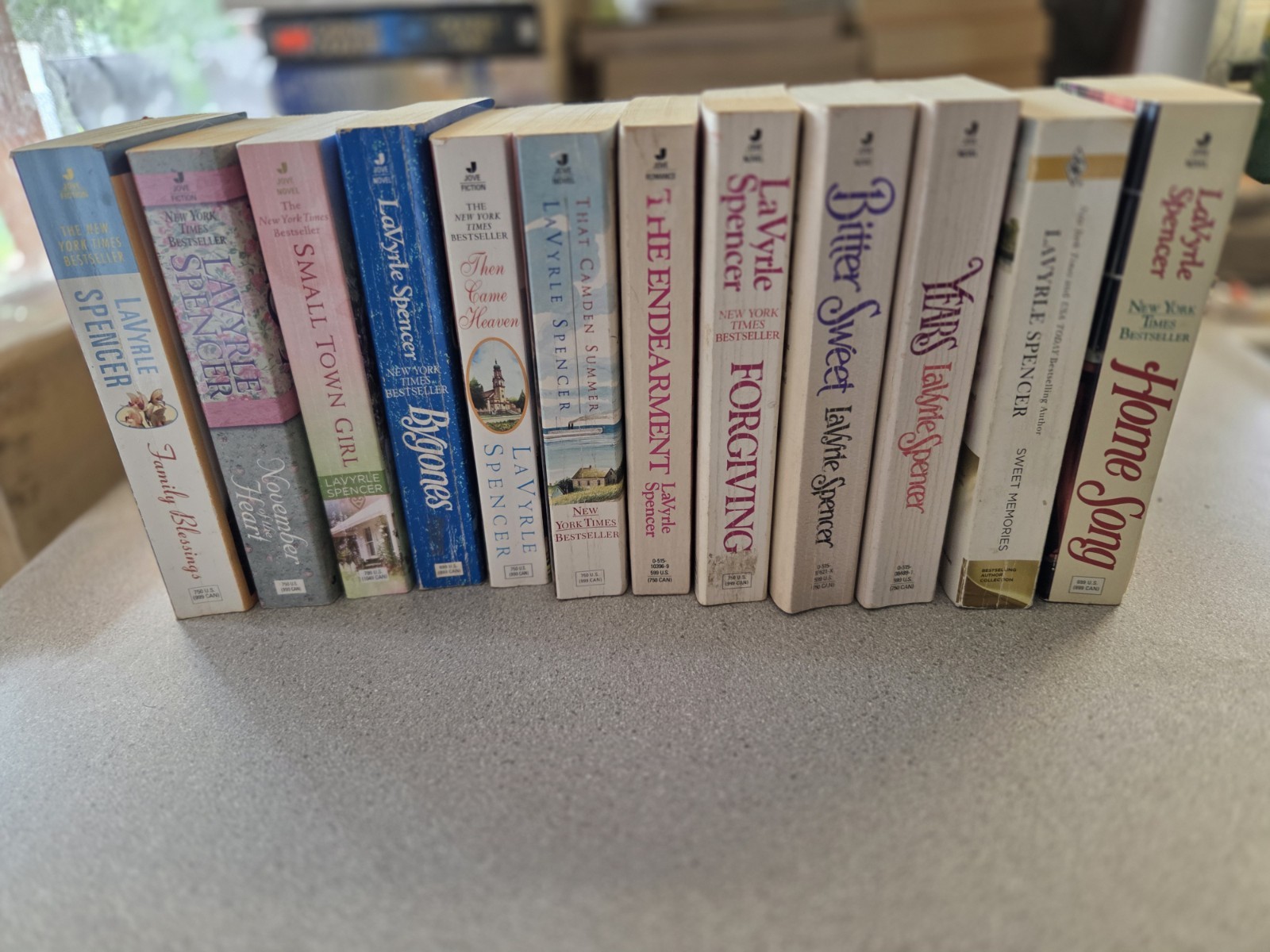 LaVyrle Spencer Lot Of 12. 1 2-in-1 With Another Author =13 Stories. Romance.
