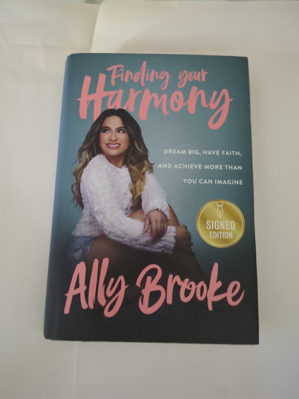 Brand New unread Ally Brooke Finding Your Harmony – Signed Copy, VG Condition…