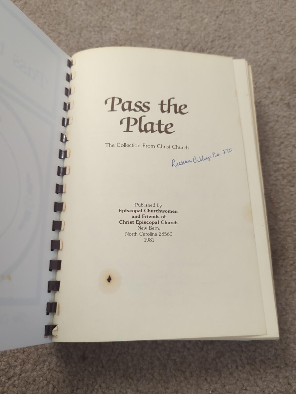Christ Episcopal Church New Bern, NC Spiral Cookbook 1981 400+ Pages