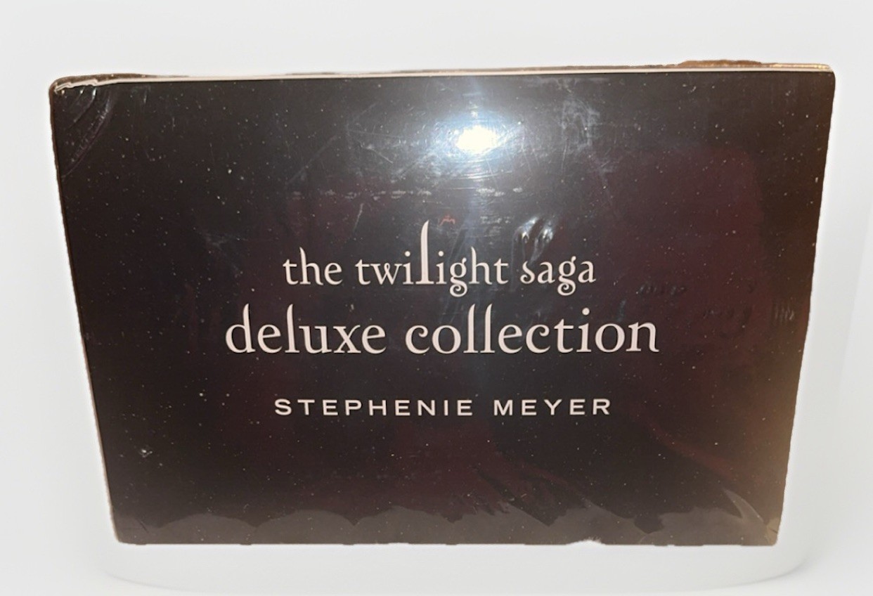 Stephanie Meyer The Twilight Saga Deluxe Collection Complete Series Boxset-New