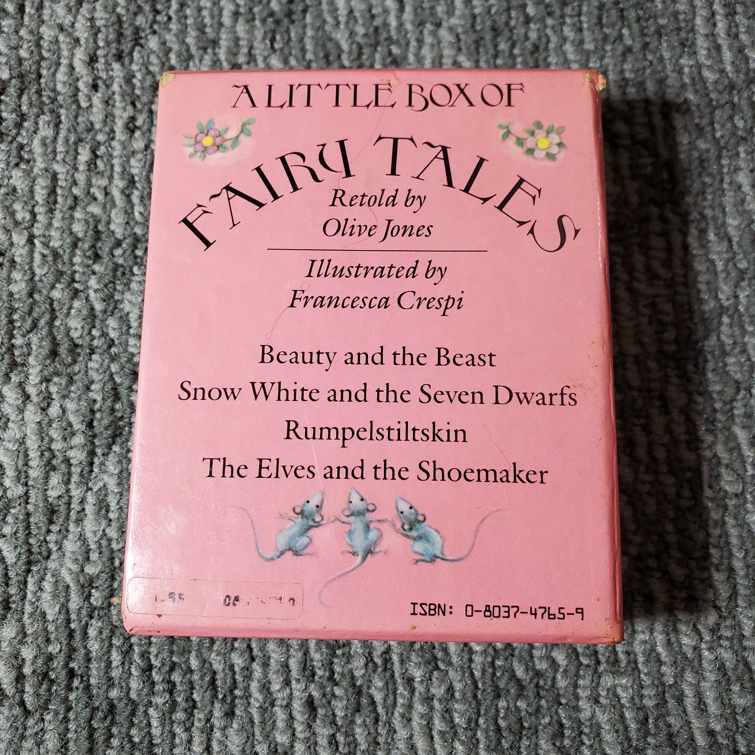 A Little Box of Fairy Tales Olive Jones 1983 Illustrated Dial Books 4 Mini Set