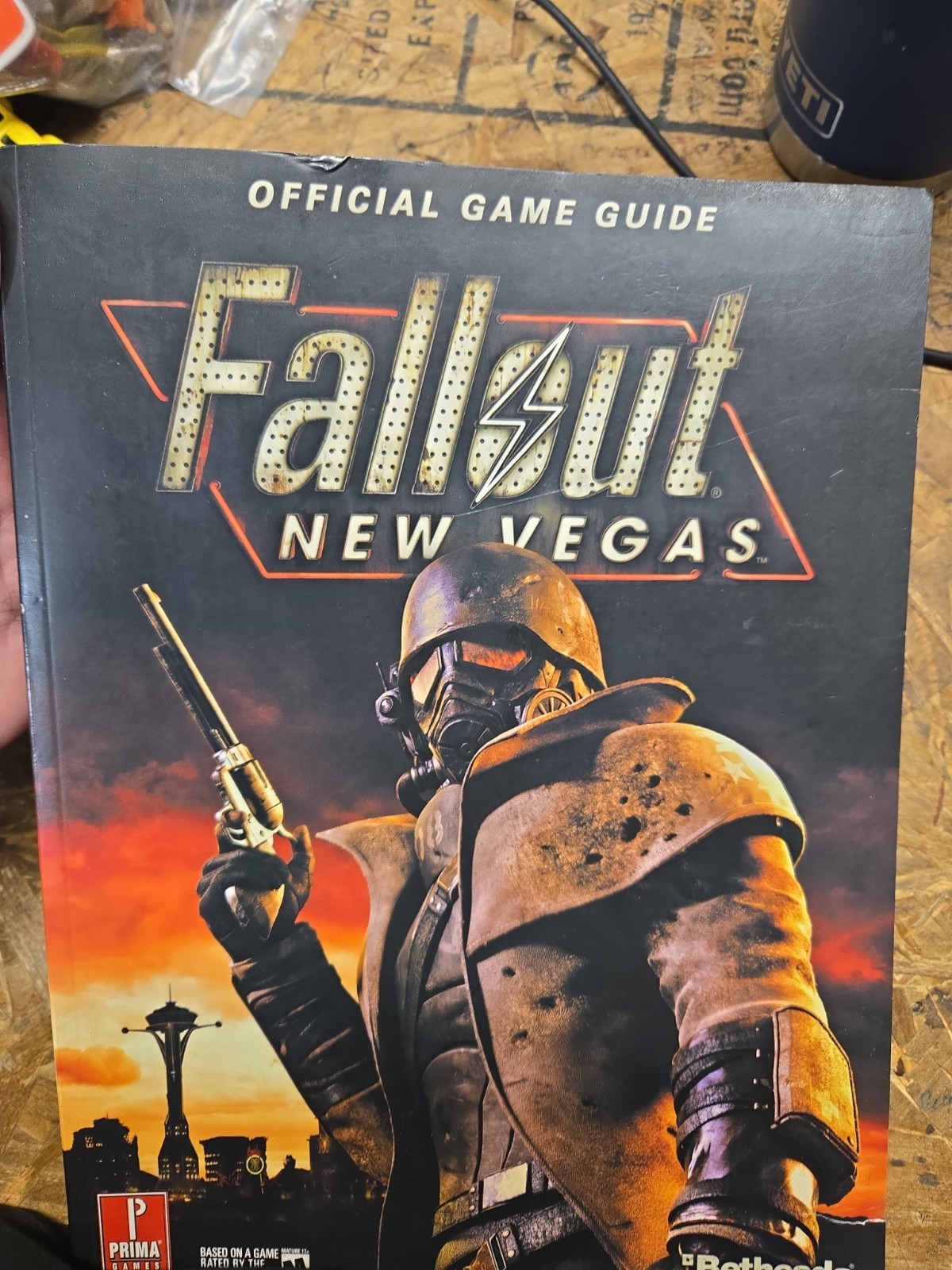 Fallout: New Vegas Official Game Guide by Prima Games Paperback 2010