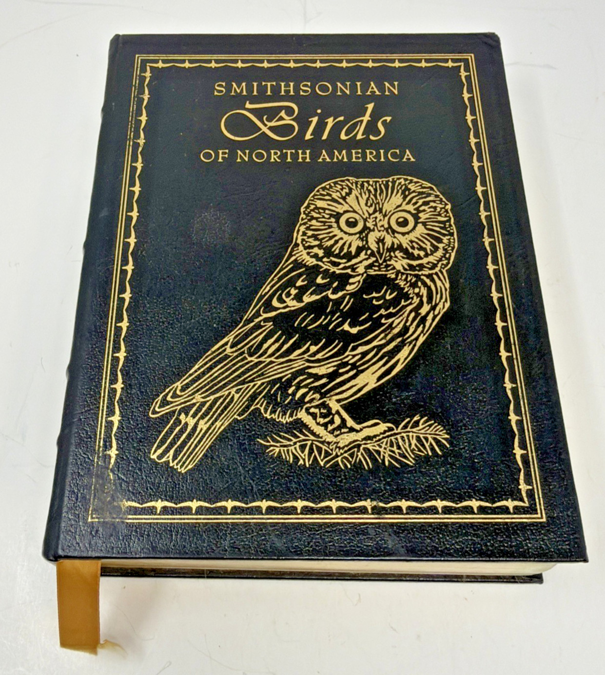 Easton Press Book. Smithsonian Birds Of North America Fred J. Alsop III Leather