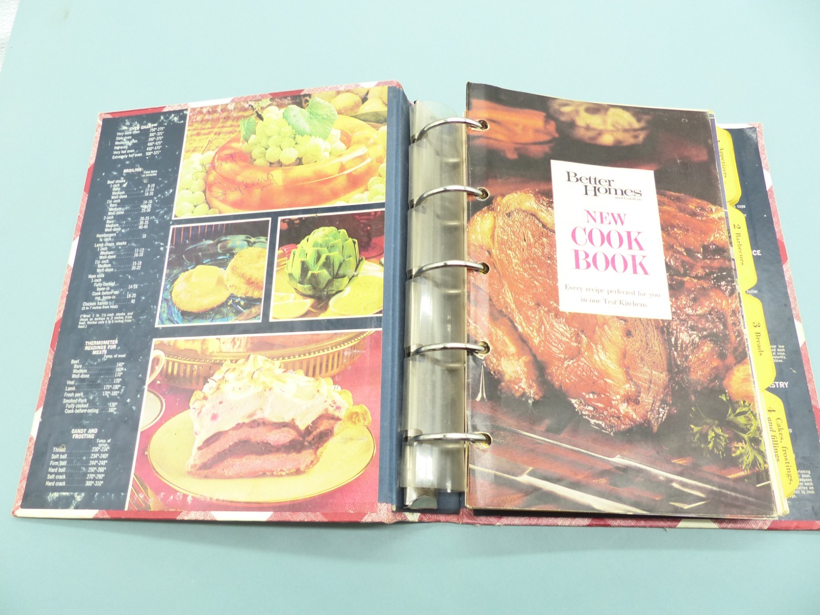 VTG 1971 Better Homes & Gardens New Cook Book 5 Ring Hard Cover Binder 400 pages