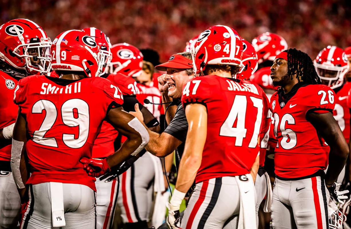 How ‘Bout Them Dawgs! Georgia Football Hardcover Book NEW 2021 Championship
