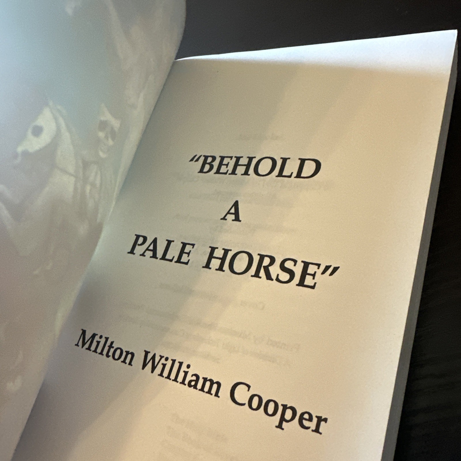 Behold a Pale Horse William Cooper Phone# 1st UNREVISED 1991 500pg Glossy Rare
