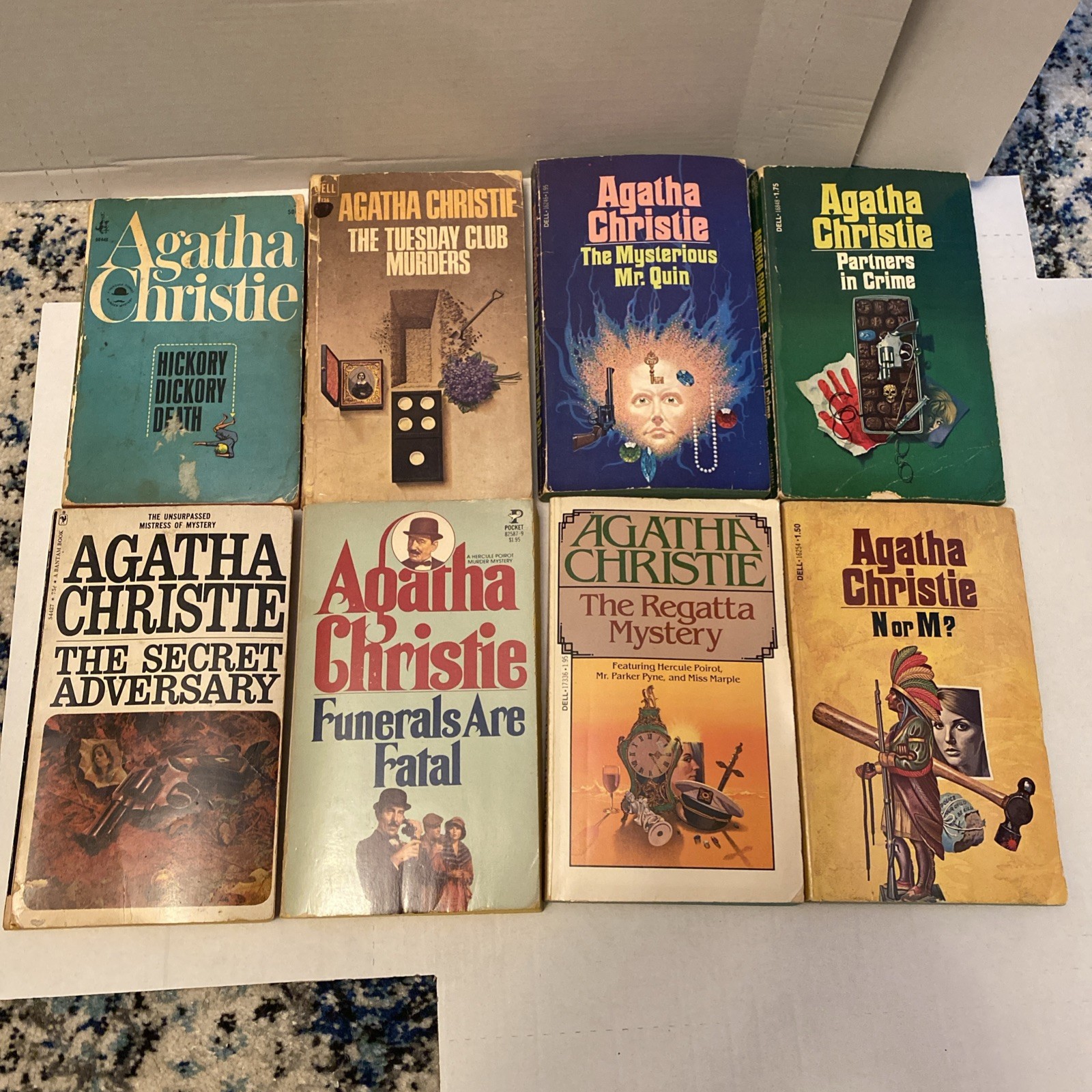 Lot of 8 AGATHA CHRISTIE Mysteries Paperback