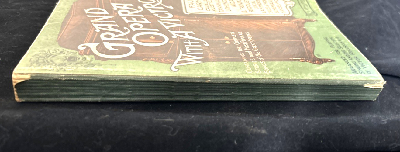 Grand Opera with A Victrola Book (256 pages)