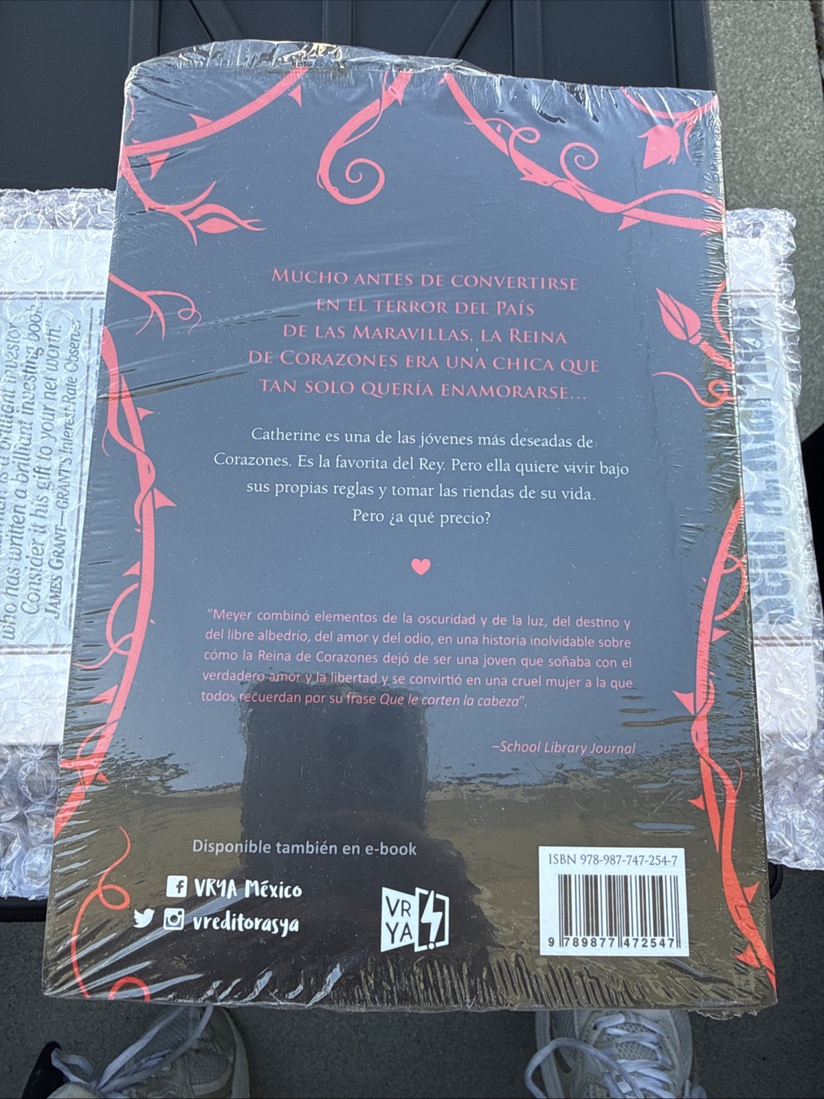 Heartless by Marissa Meyer: New