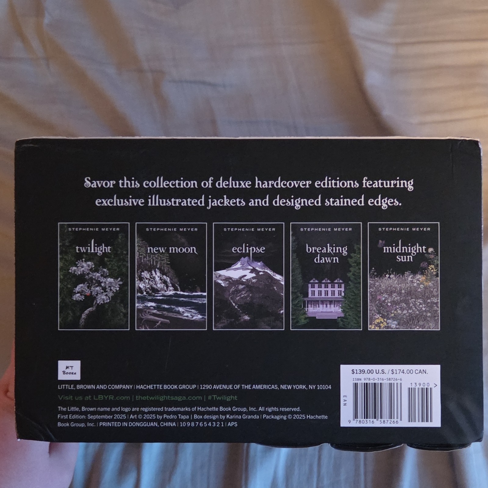 Stephenie Meyer Twilight Saga Deluxe Hardcover Collection Box Set 2025