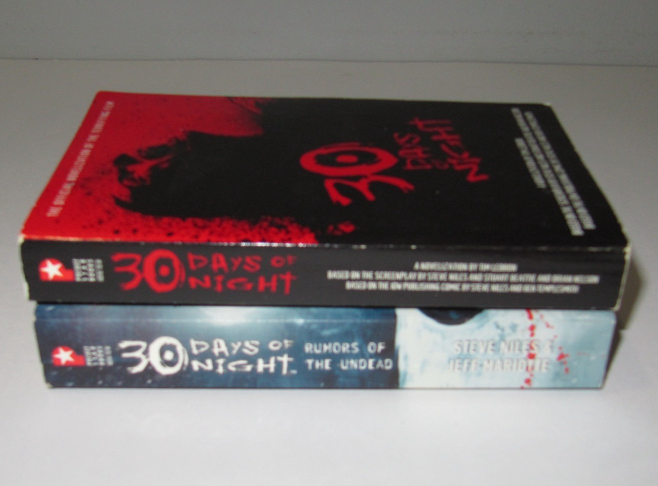 30 Days of Night & Rumors of the Undead – lot of 2 paperback books