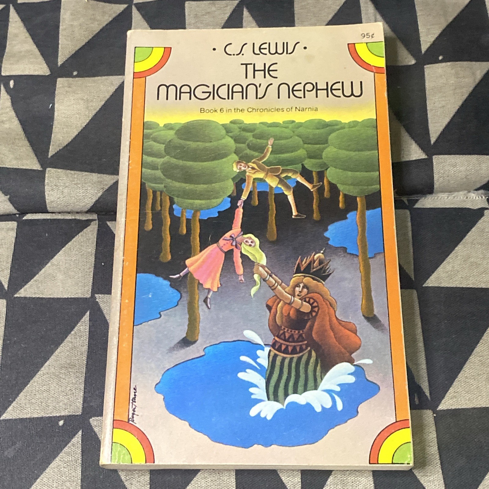 The Chronicles of Narnia Vintage Collier 1977 Box Set by C.S. Lewis Paperback