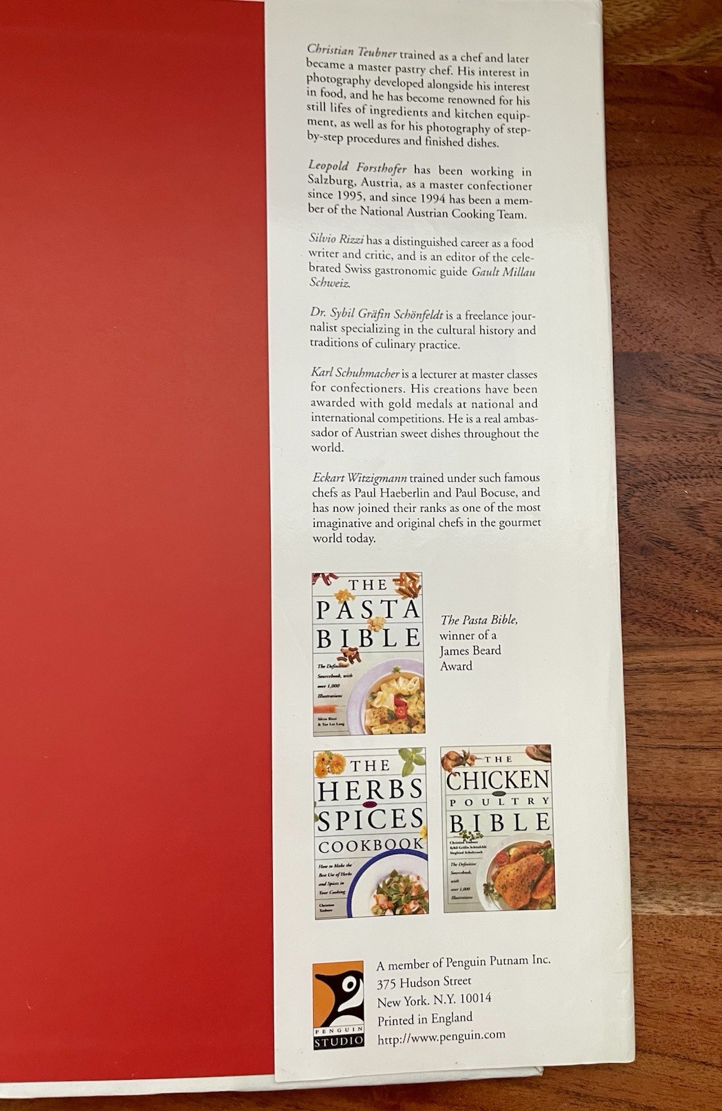 The Chocolate Bible Hardcover The Definitive Sourcebook With 600+ Illustrations