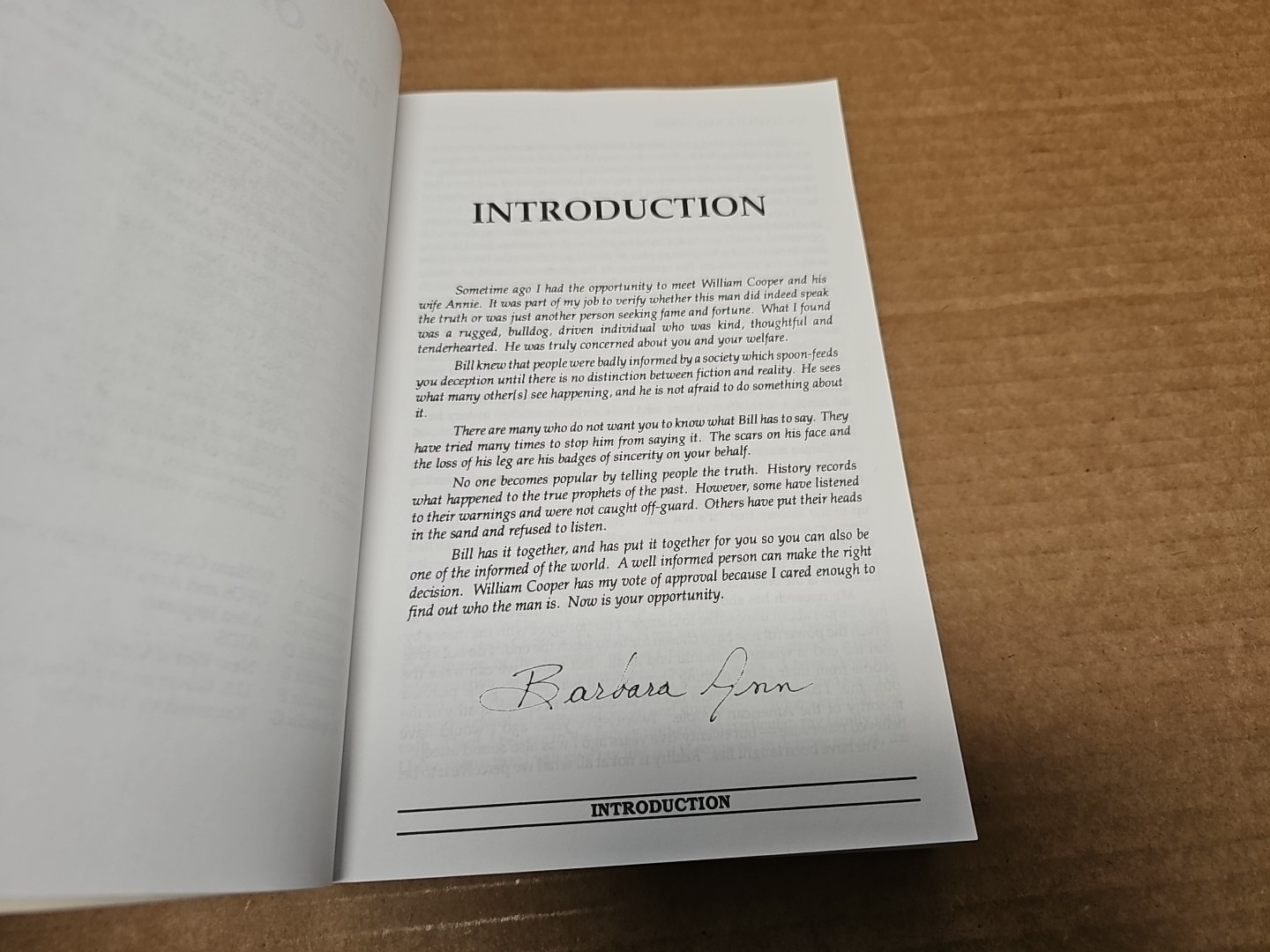 Behold a Pale Horse William Cooper 1991 500 Unrevised Protocols of Z CFR Foldout