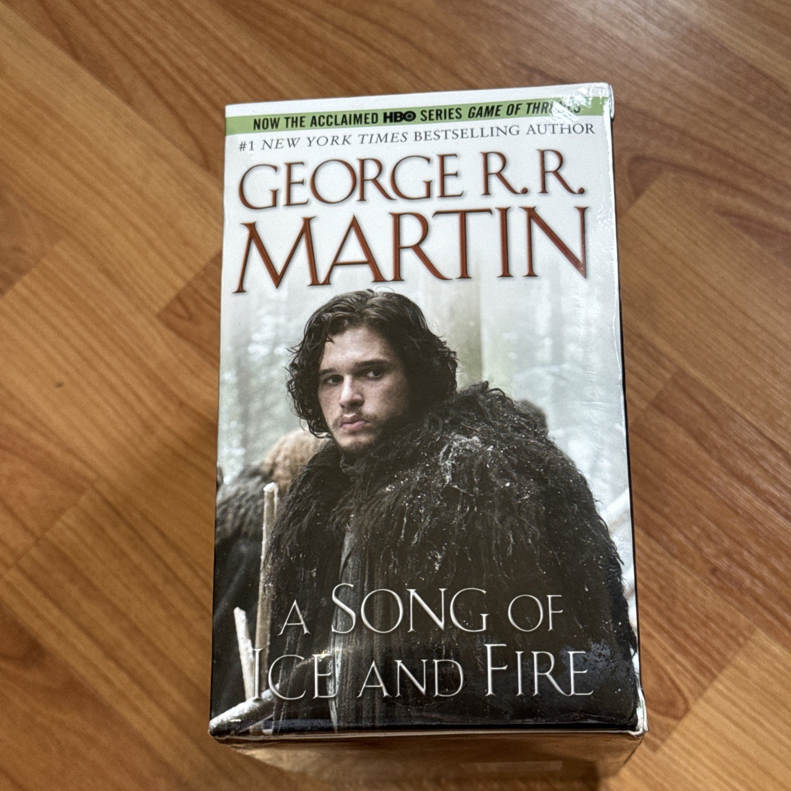 A Game Of Thrones: A Song Of Ice and Fire 5 Book, Box Set, by George R.R.Martin