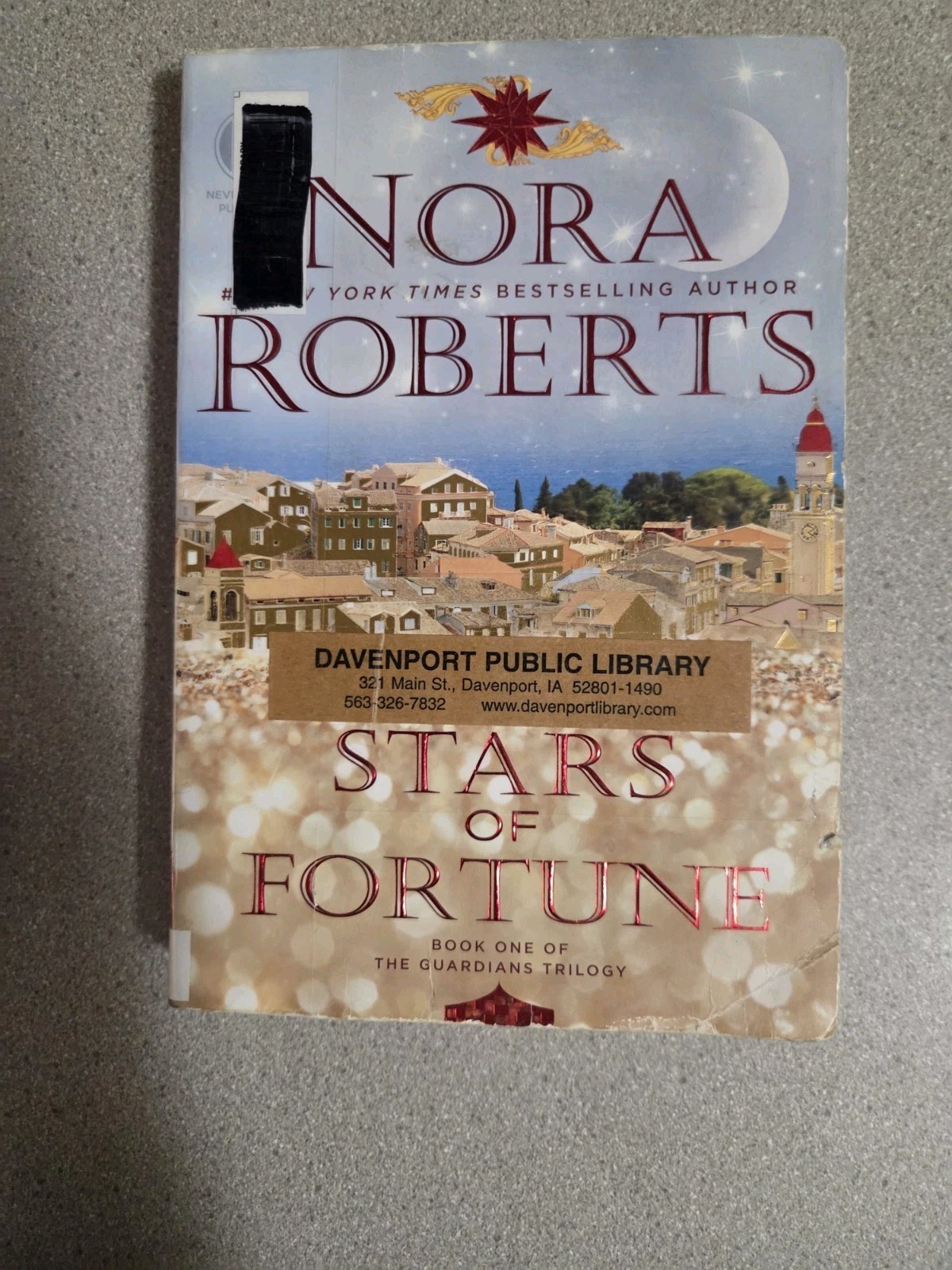 Nora Roberts Lot 10 Books. Paperback. 1 2-in-1 & Complete Irish Trilogy Omnibus