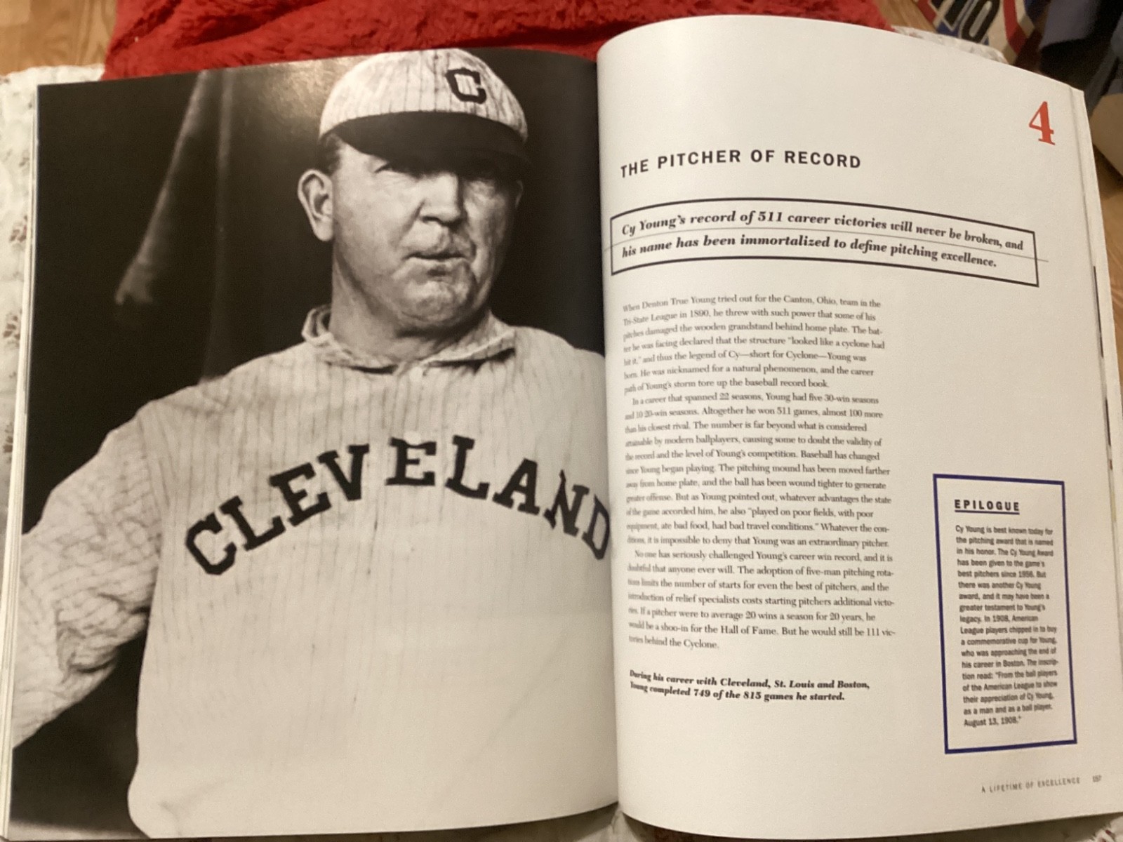 SPORTS ILLUSTRATED GREATEST FEATS,UNFORGETTABLE ACCOMPLISHMENTS,174 PAGES/NO PH