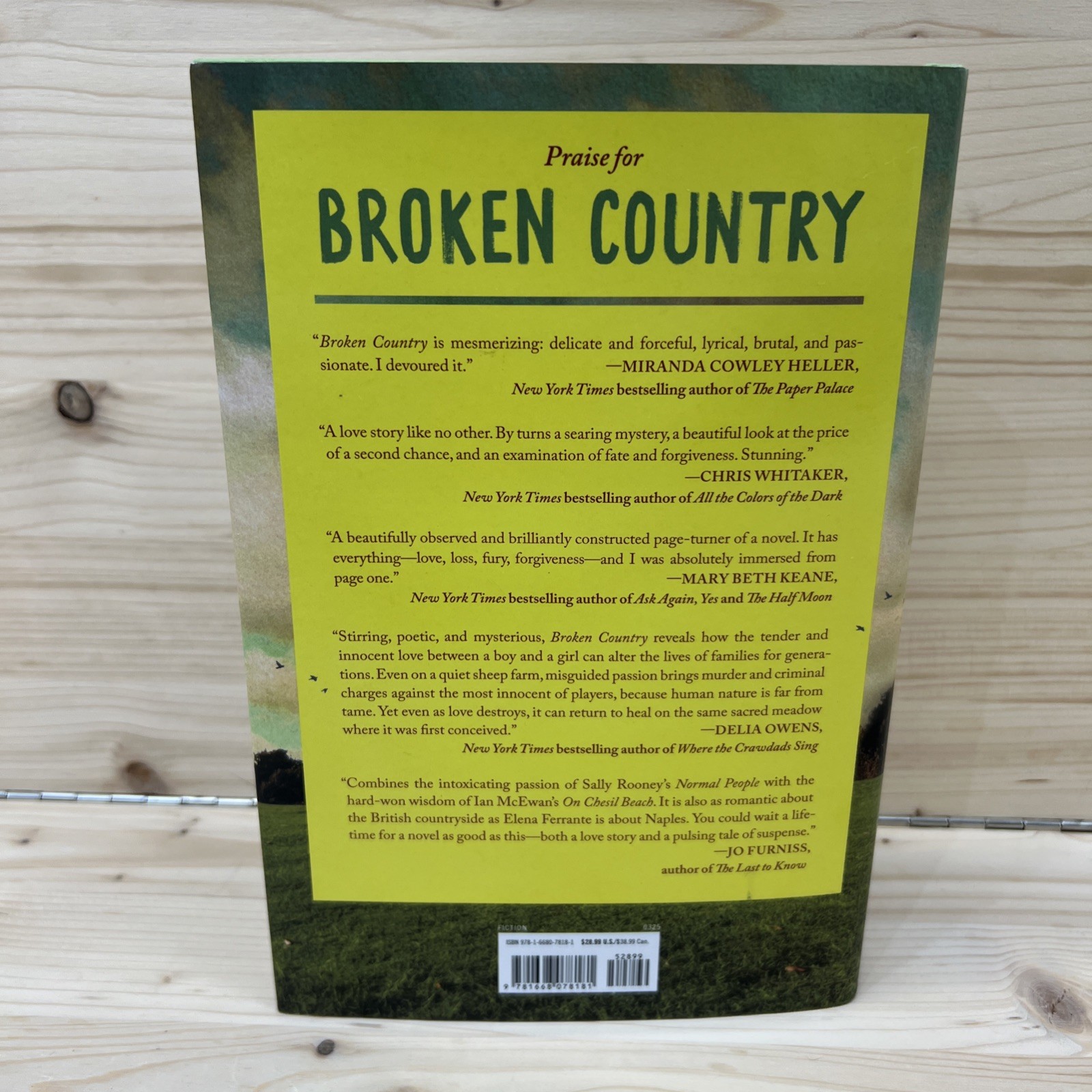 Broken Country Reese’s Book Club by Clare Leslie Hall Hardback Used EUC