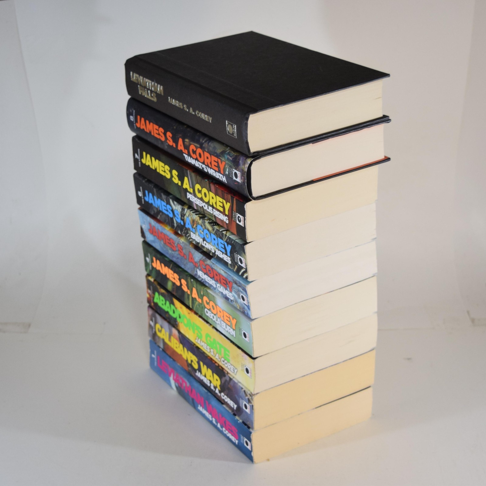 James S.A. Corey The Expanse Complete Series 1-9 – Trade Paperback + 2 hardcover