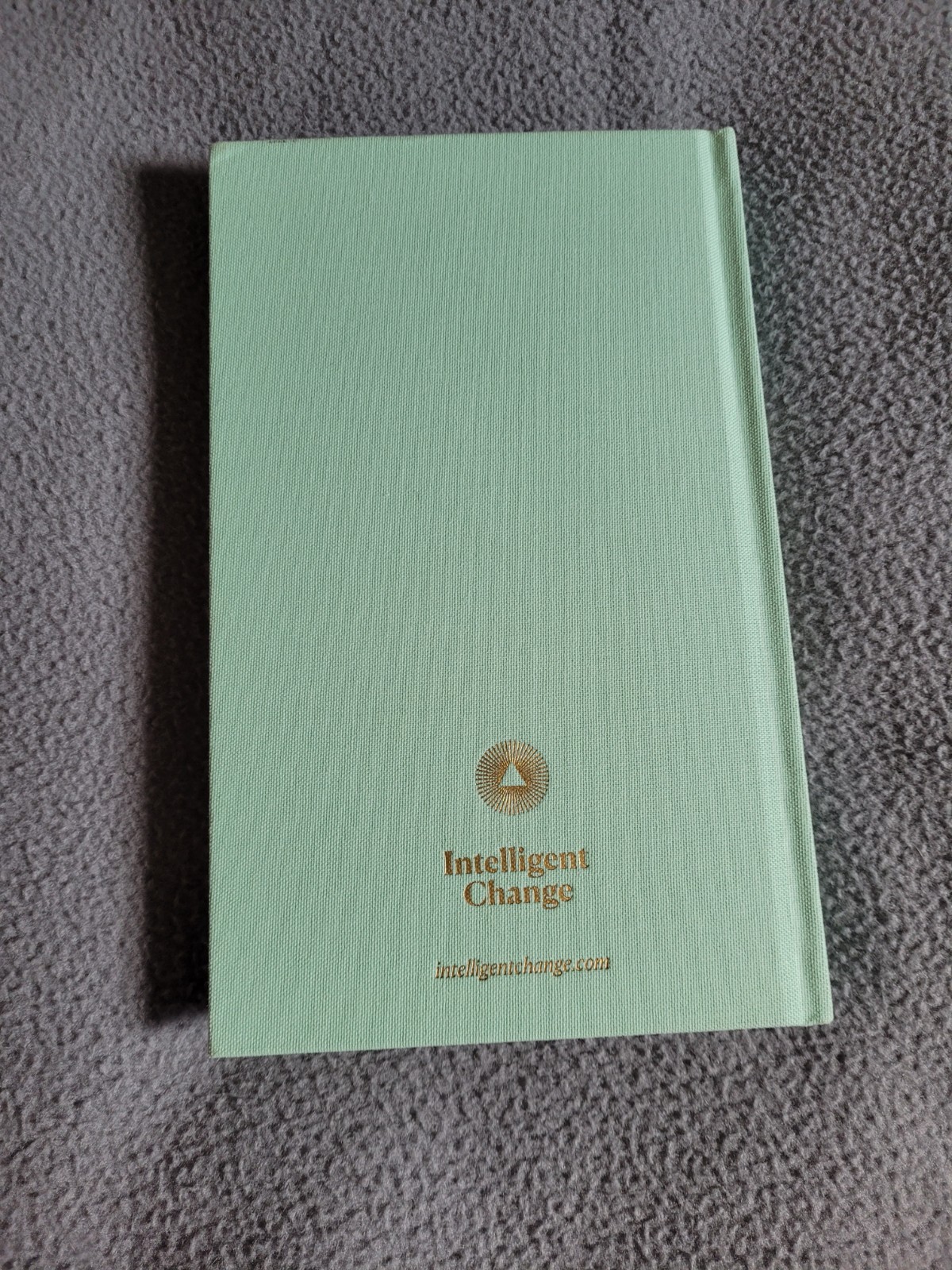 Intelligent Change 262 Sheet Guided Journal 8.7″x5.1″ The Five Minute Journal